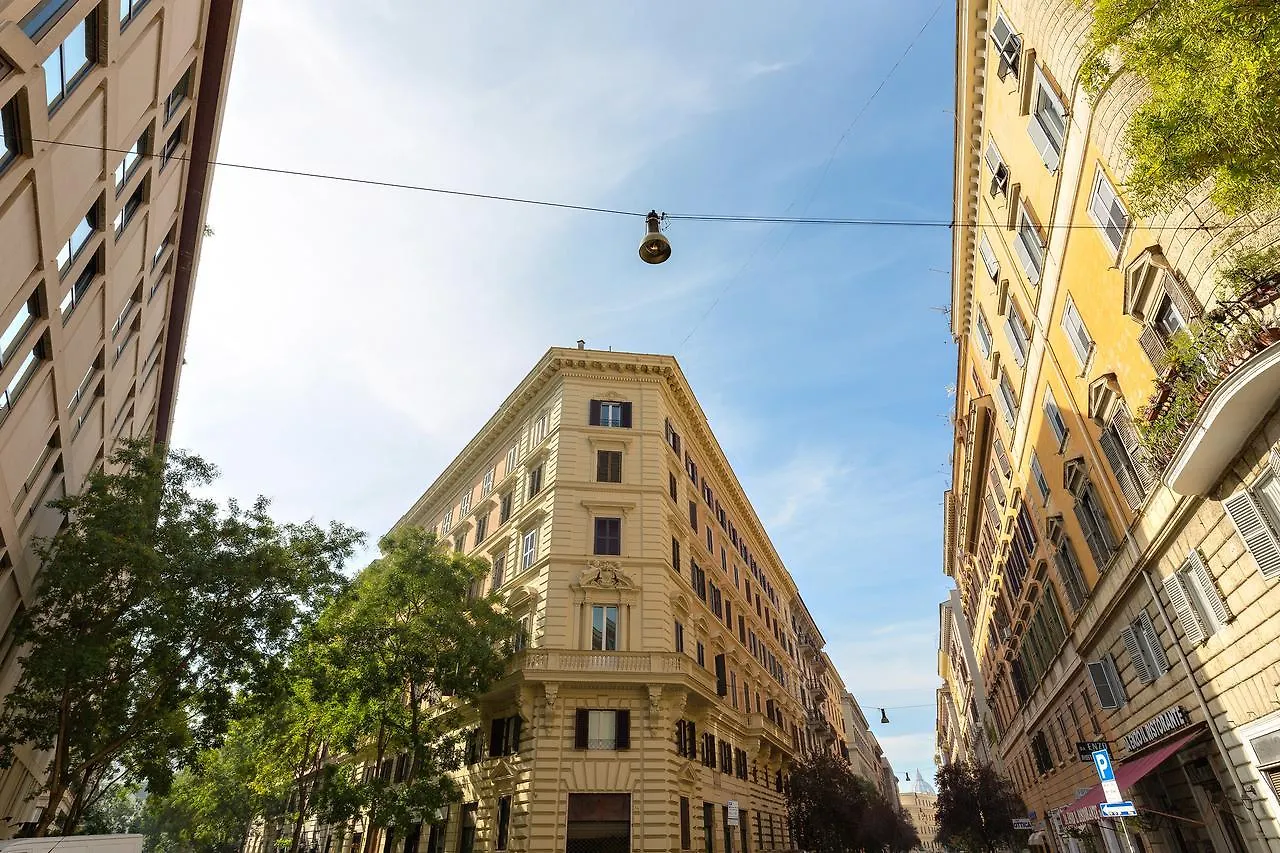 Cesi Large Apartment In Prati Rome