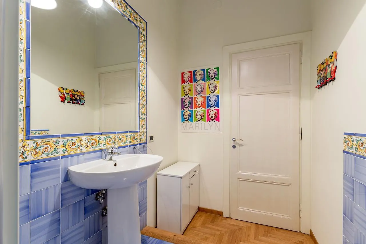 Cesi Large Apartment In Prati Rome
