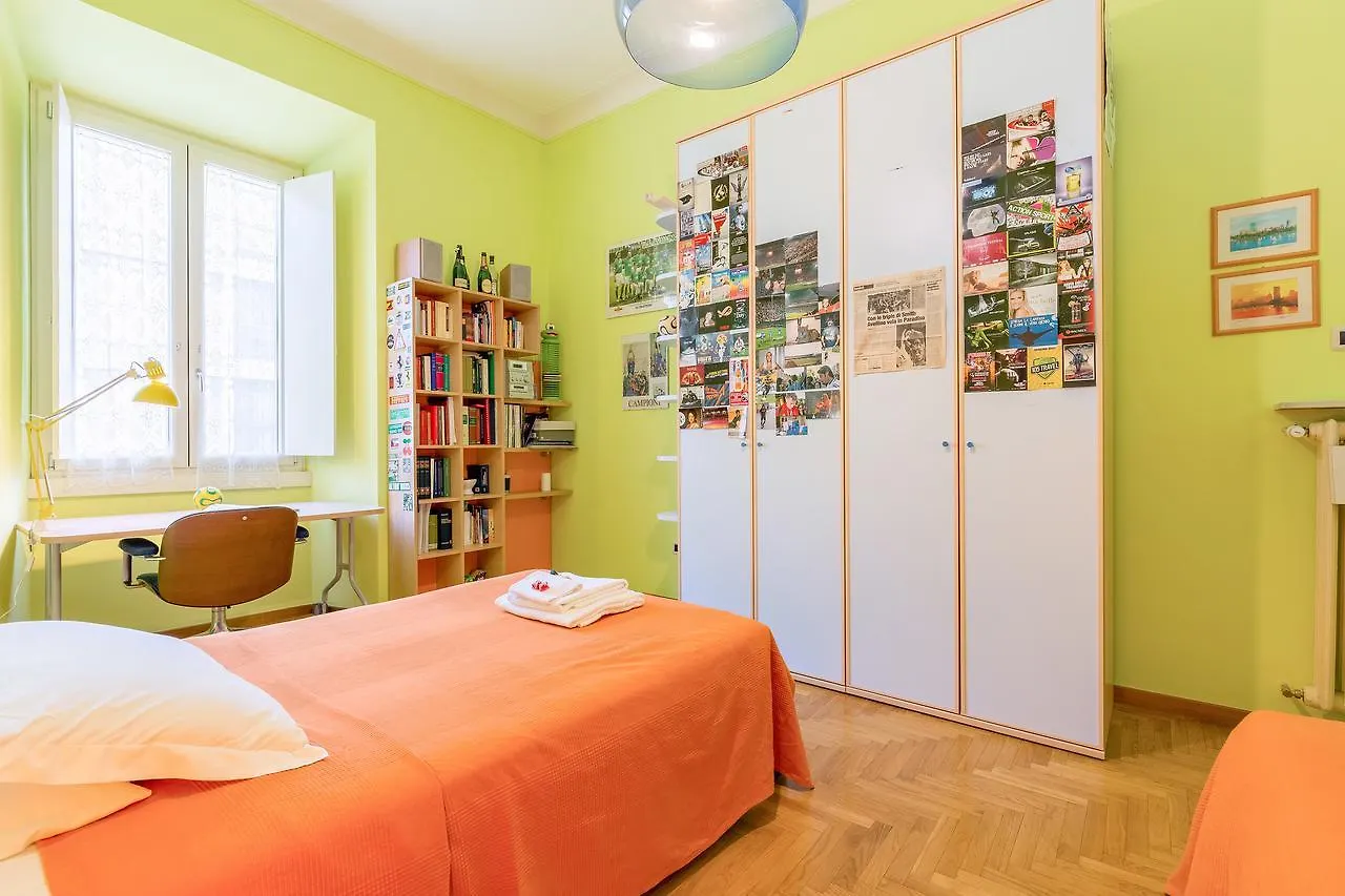 Cesi Large Apartment In Prati Rome