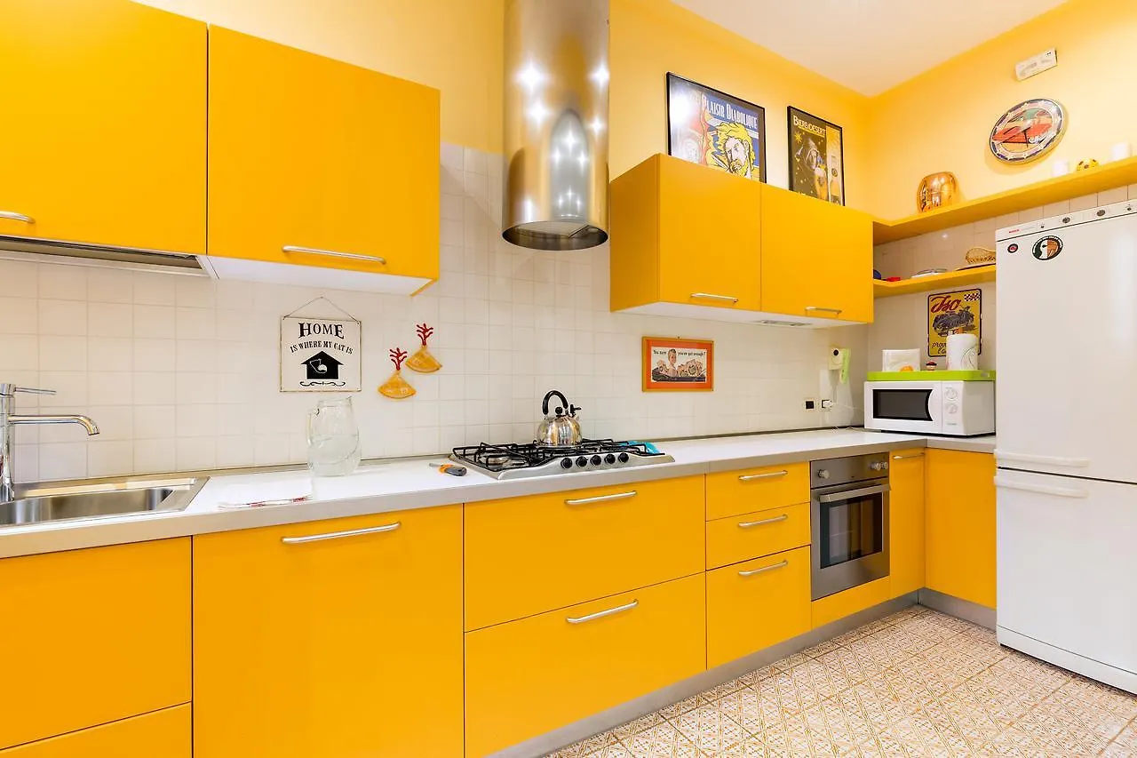 Cesi Large Apartment In Prati Rome