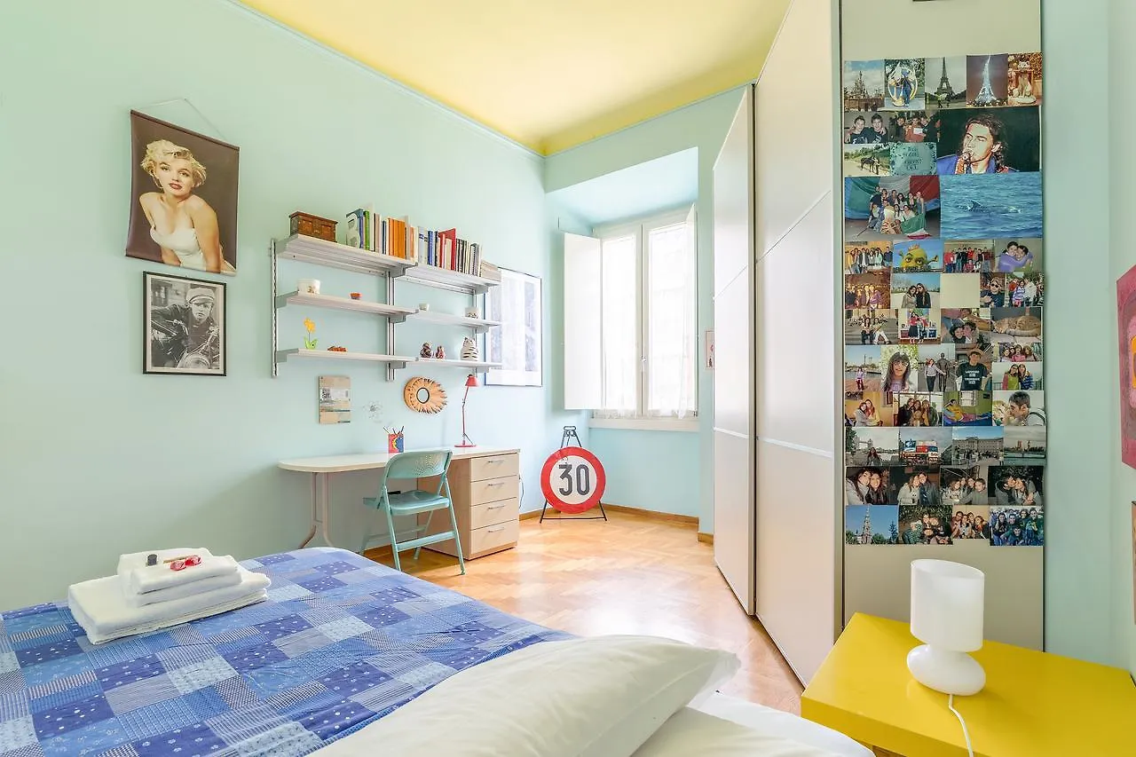 Cesi Large Apartment In Prati Rome Italy